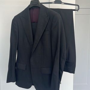 Charcoal suit. Size 35.